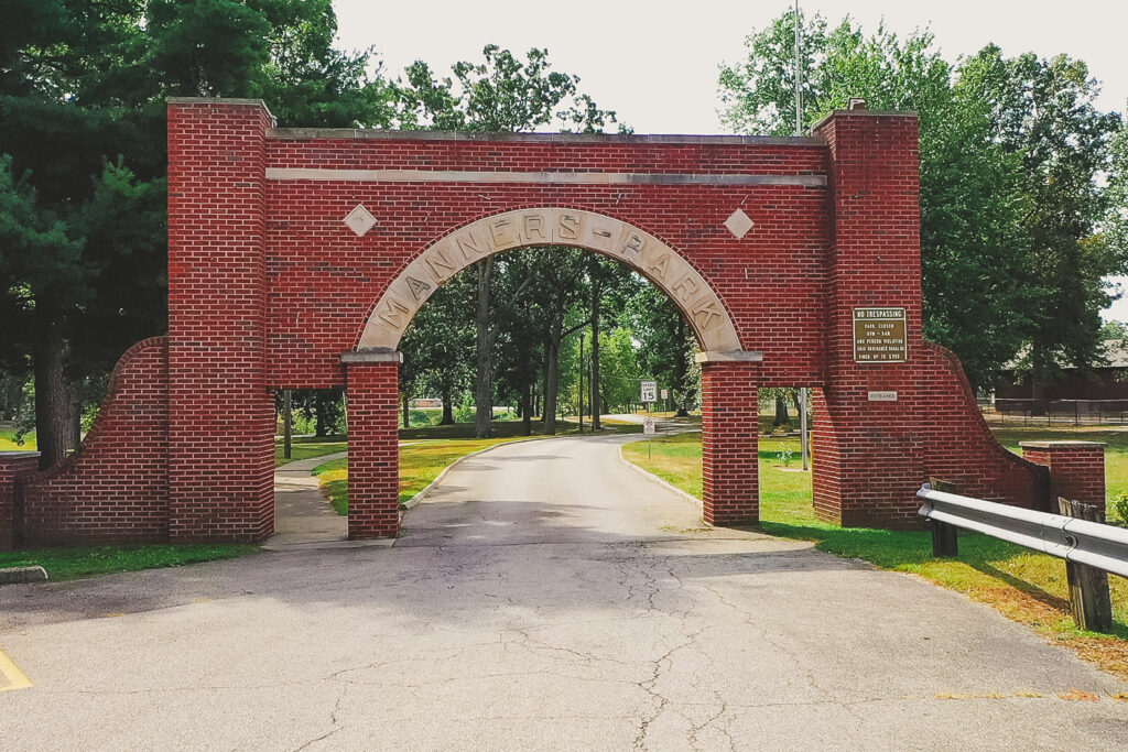 Manners-Park-Entrance